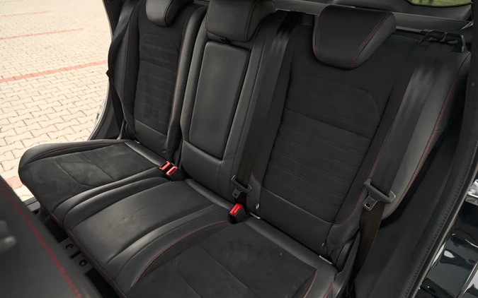Ford Kuga cena 79900 przebieg: 199000, rok produkcji 2018 z Płock małe 781